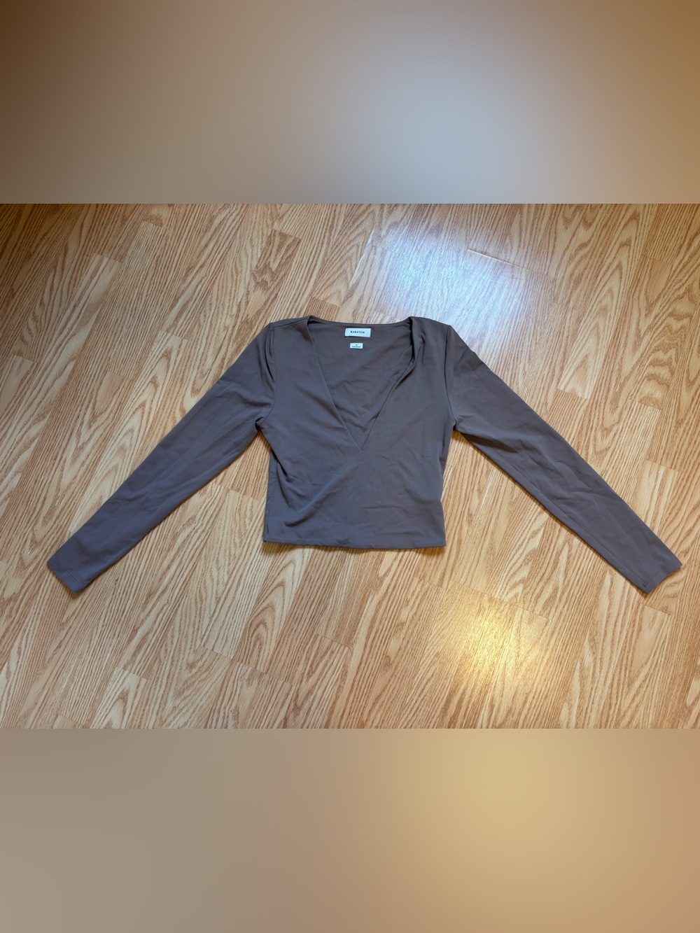 Babaton Brown V-Neck Long Sleeve pullover top solid size medium